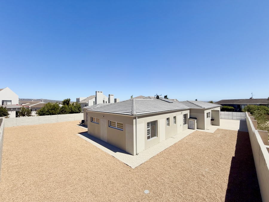 4 Bedroom Property for Sale in Country Club Western Cape